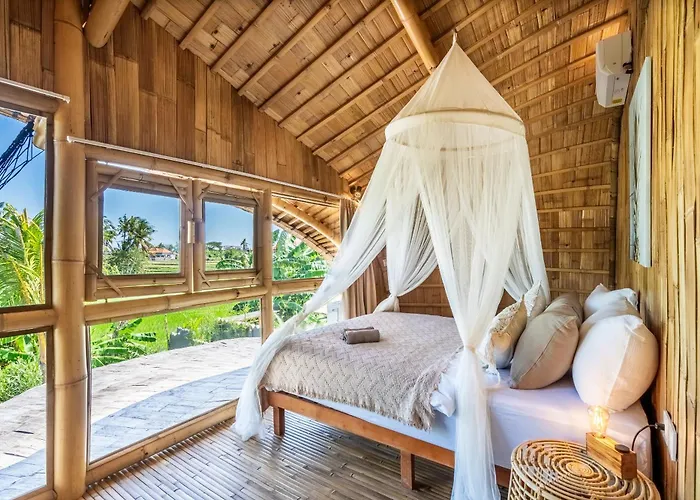 Villa Noon Eco Bamboo Getaway In Canggu