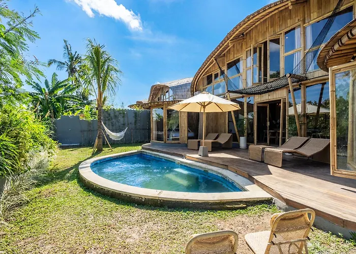 Villa Noon Eco Bamboo Getaway In Canggu