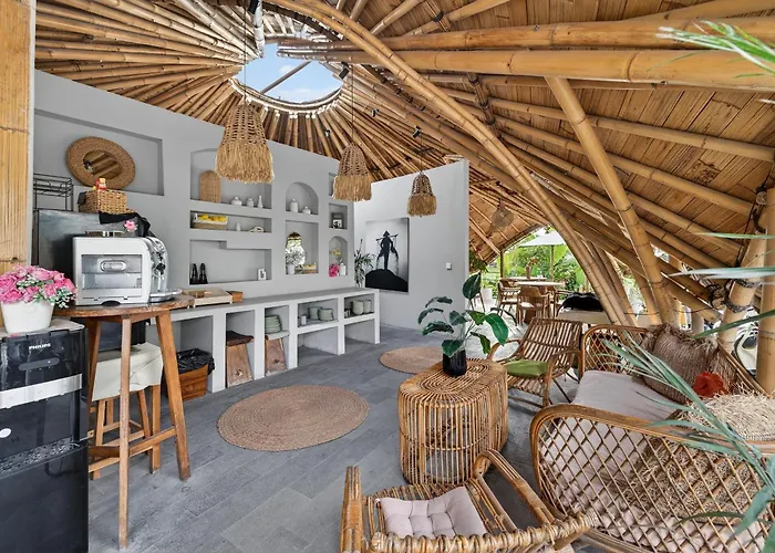 Villa Noon Eco Bamboo Getaway In Canggu