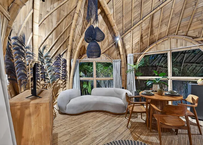 Villa Noon Eco Bamboo Getaway In Canggu
