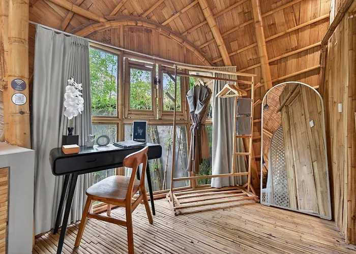 Noon Eco Bamboo Getaway In Canggu