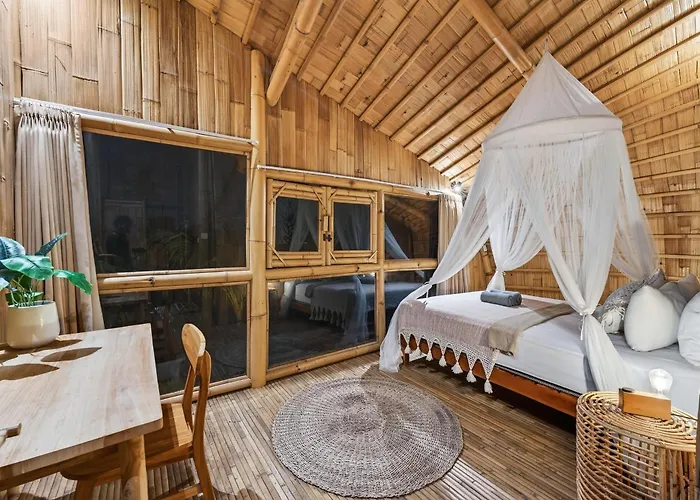Noon Eco Bamboo Getaway In Villa Canggu